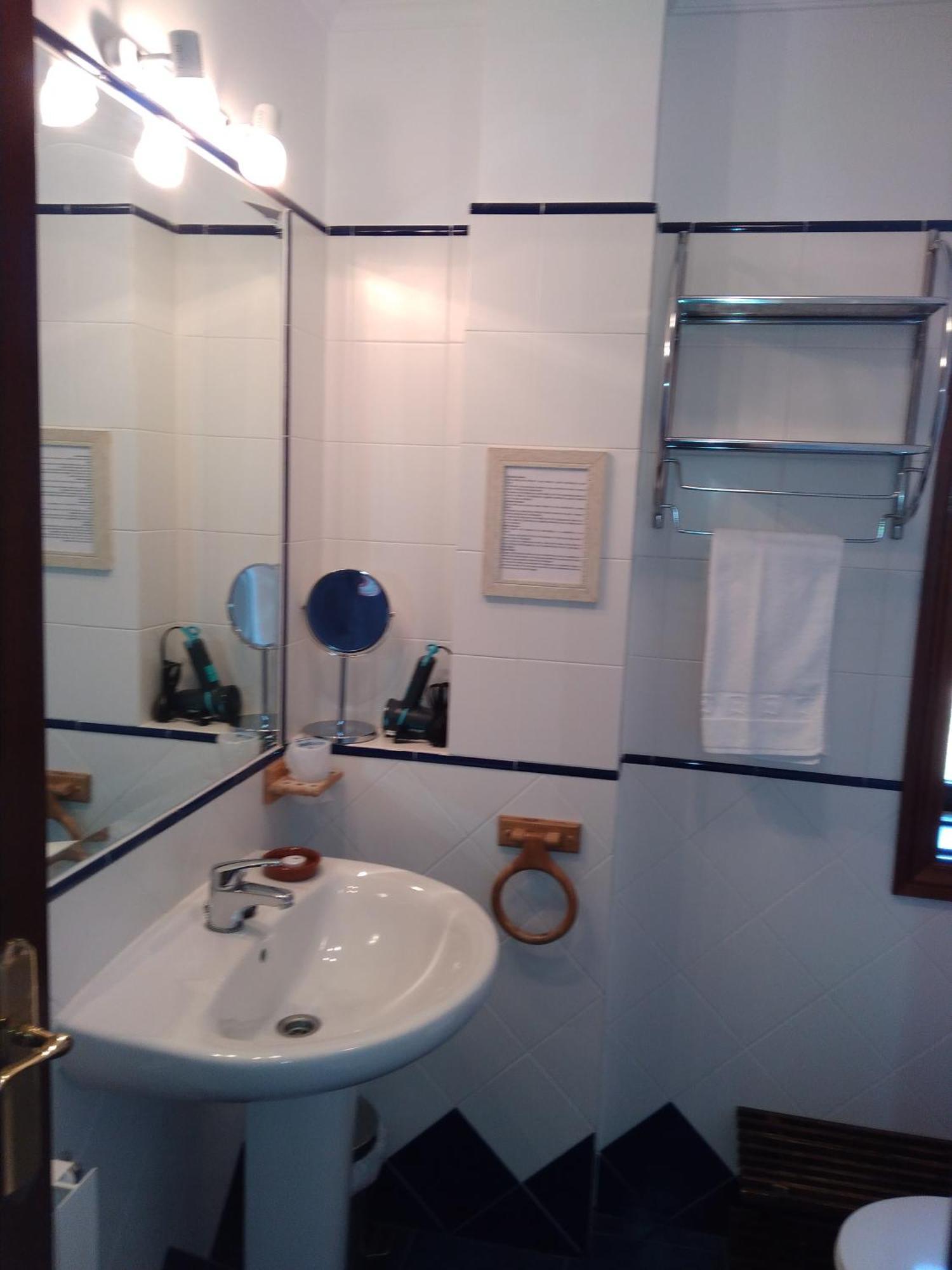 Casa De Labranza A Rega Hotel กอมบาร์โร ห้อง รูปภาพ